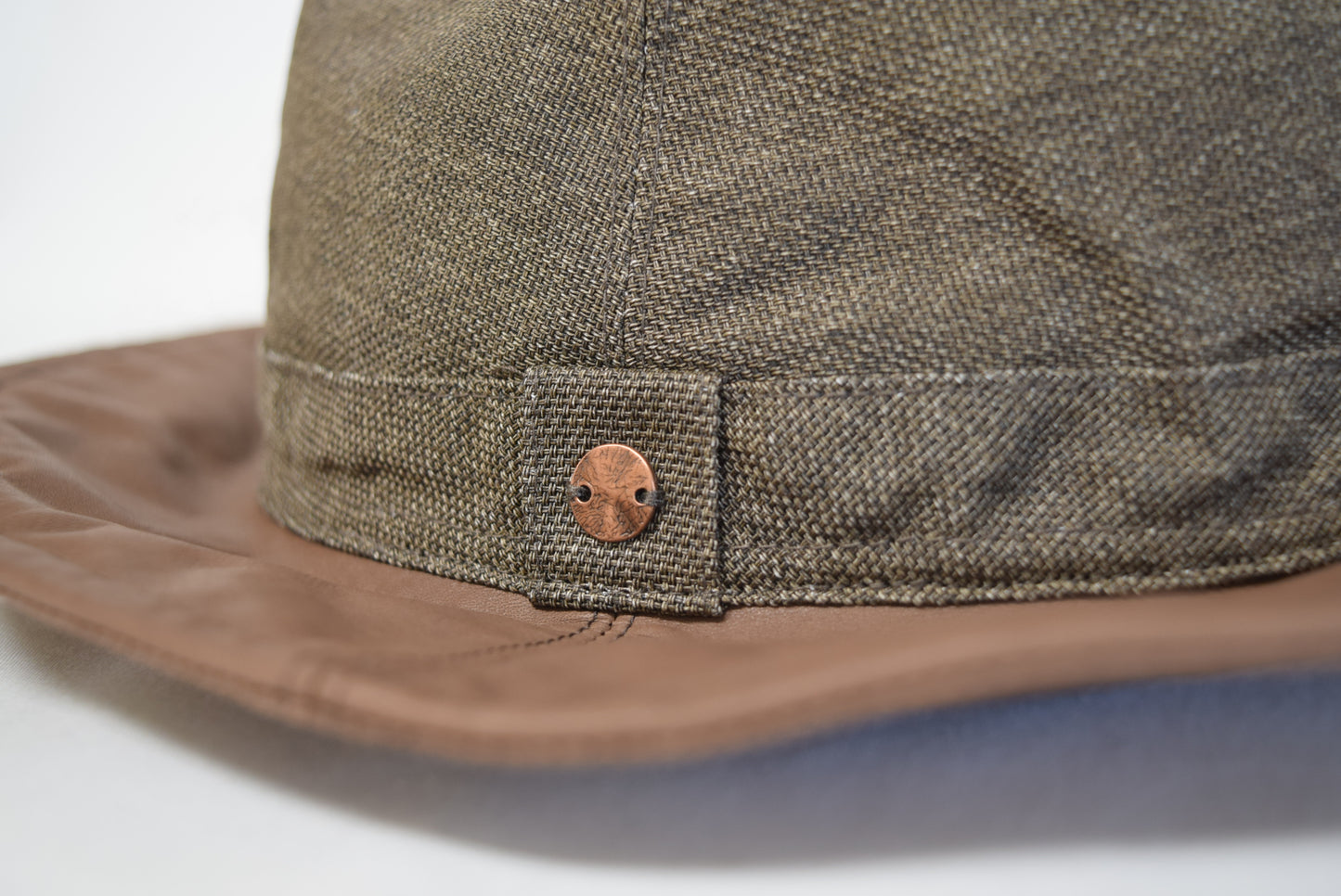 morno № 723625 ロングブリムペーパー×レザーマニッシュ